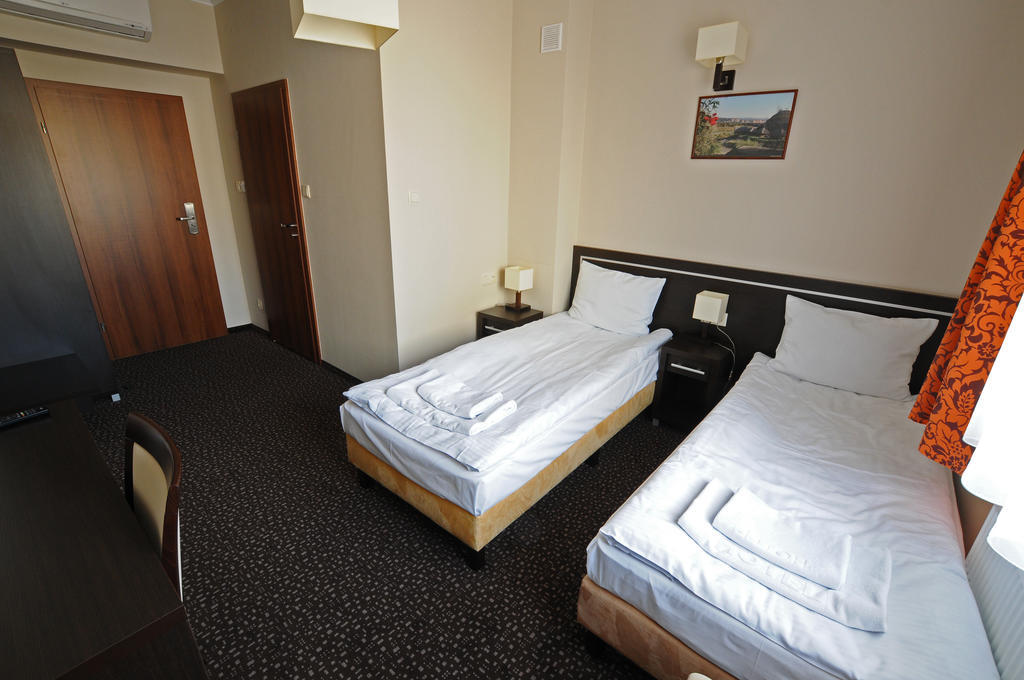 Hotel Martex Płońsk Kamer foto